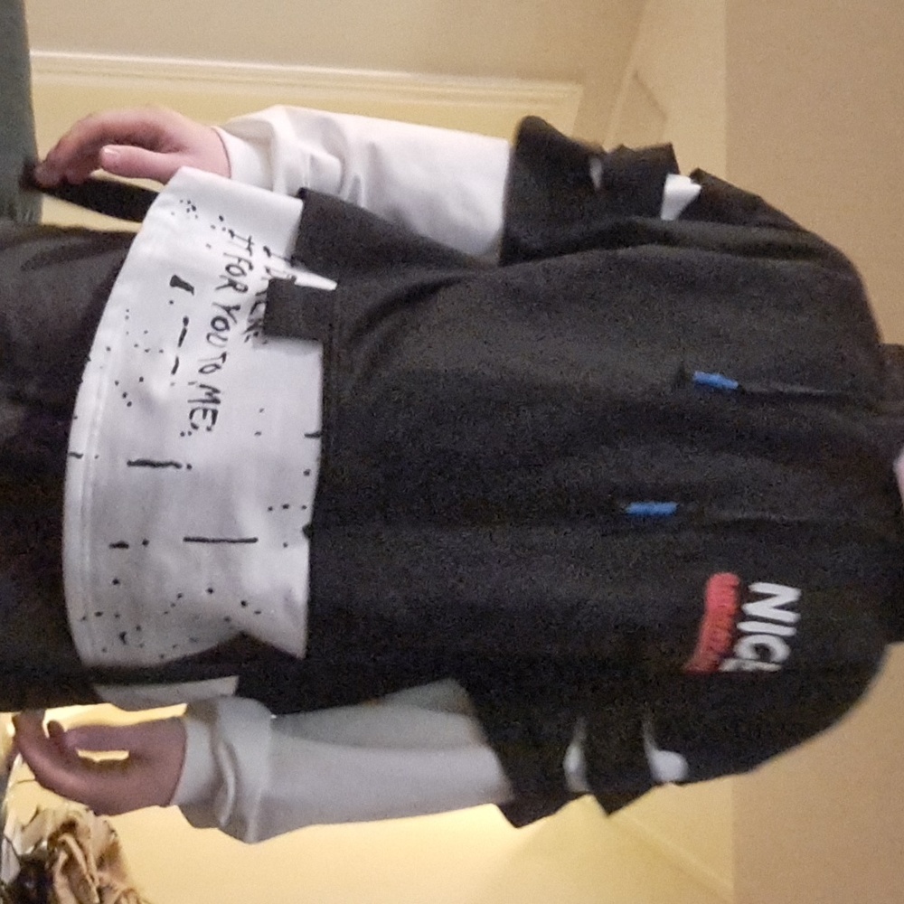 Gurunvani sweater